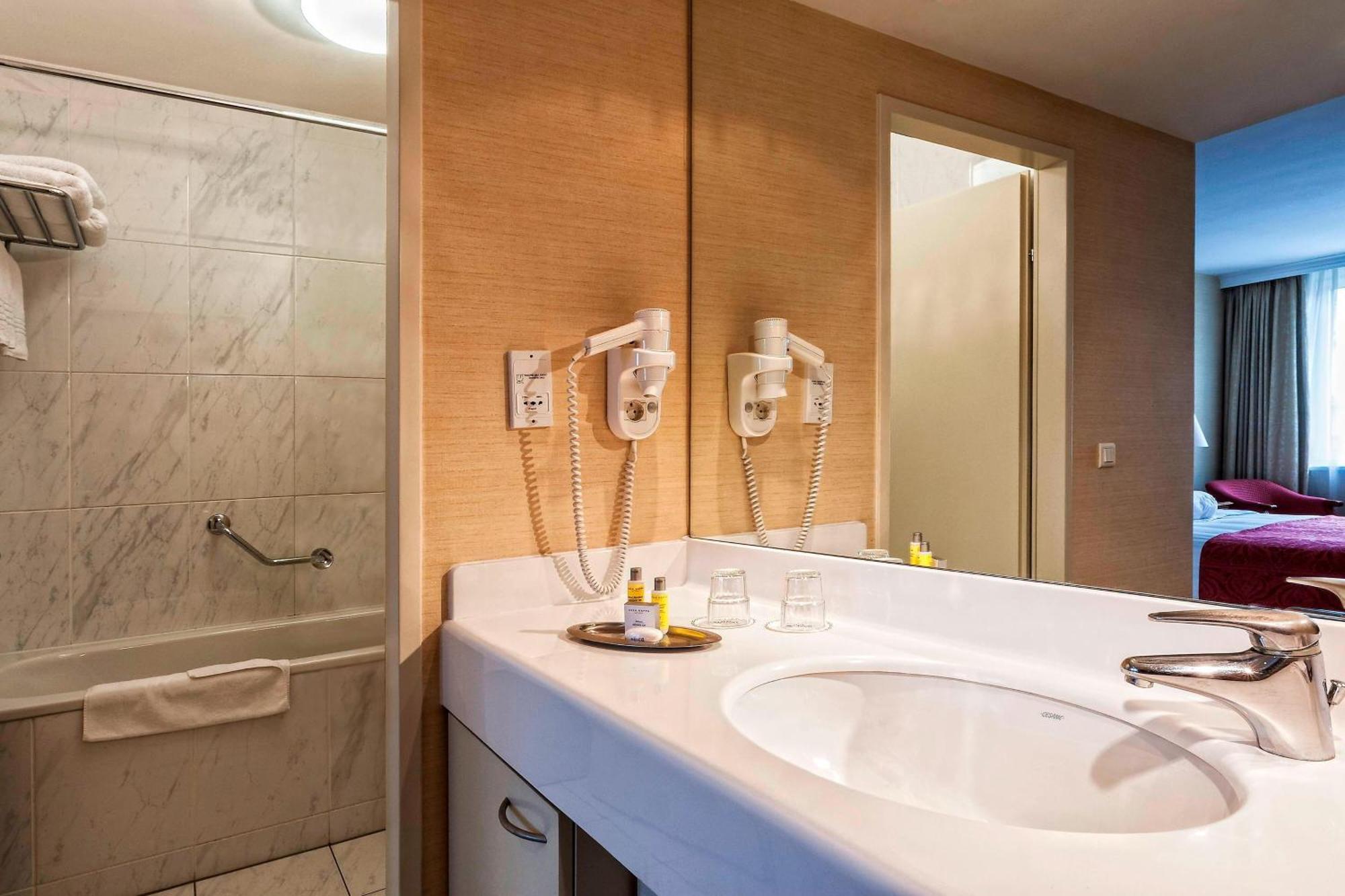 Millennium Court, Budapest - Marriott Executive Apartments מראה חיצוני תמונה